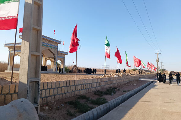 قدم گذاشتن دانش‌آموزان رباط‌کریم بر خاک پاک شلمچه