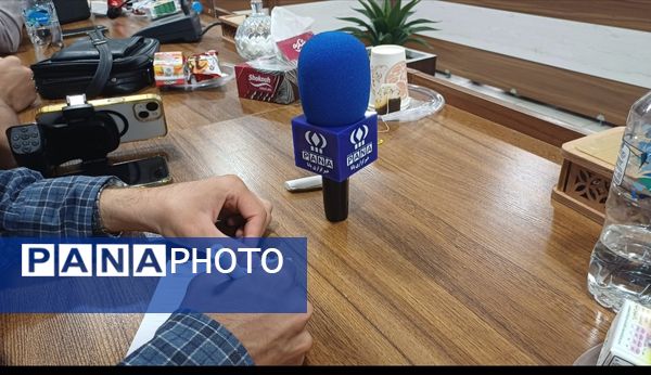 پانایی‌ها نوراوی مهر می‌شوند