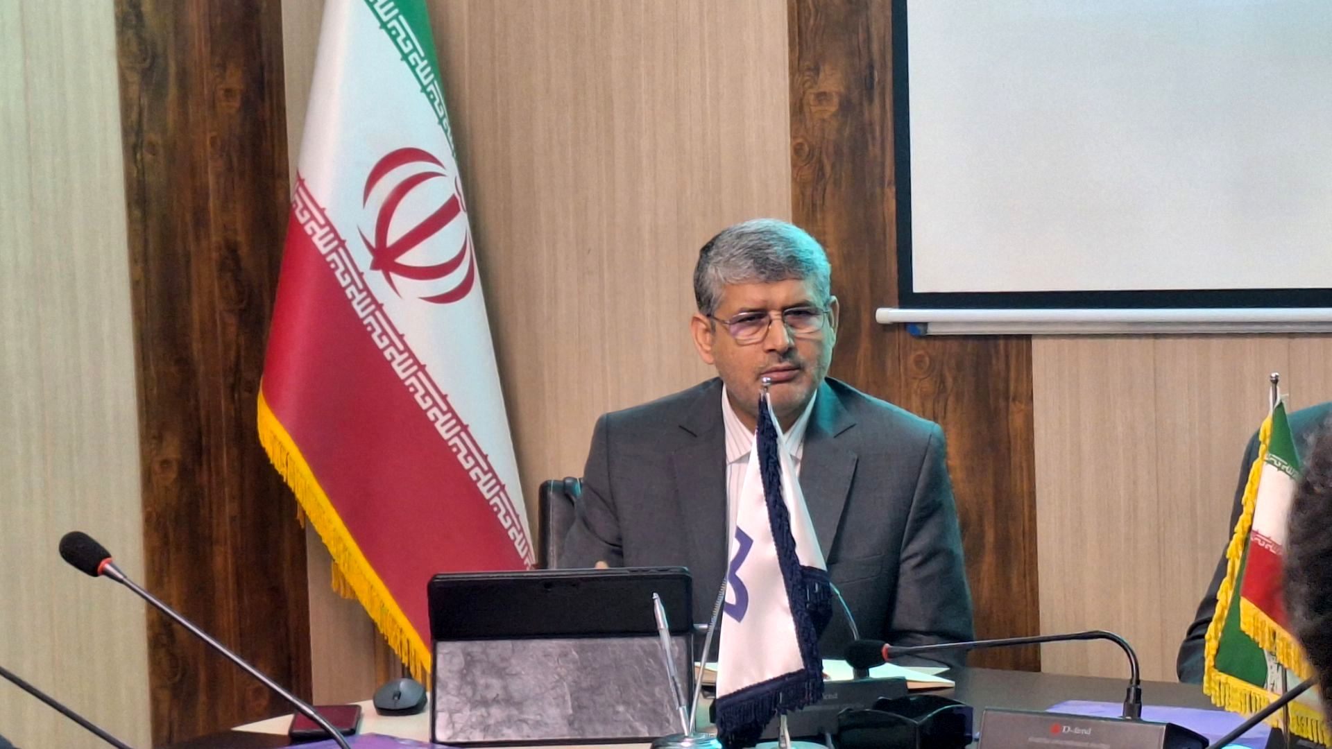 تأمین منابع انسانی آموزش‌وپرورش از طریق ظرفیت‌های قانونی امکان‌پذیر است