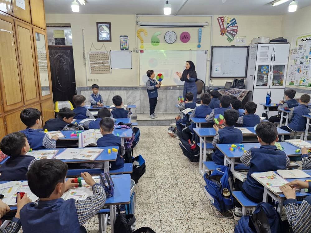 معلمی، منبع عشقی بی‌پایان برای من است