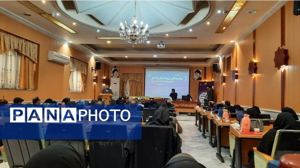 تجلیل از برگزیدگان پژوهشگر خراسانی در مشهد