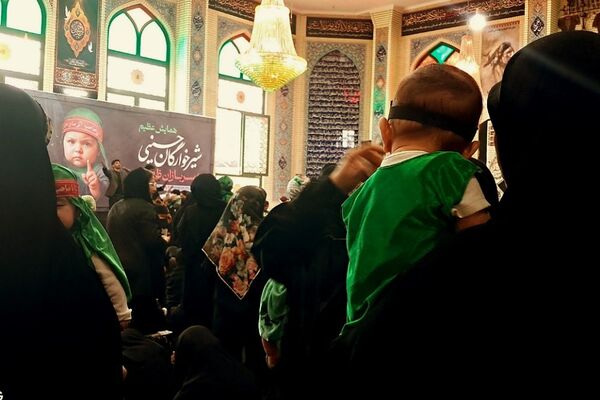 همایش عظیم شیرخوارگان حسینی  در حسینیه اعظم محله جیلارد شهرستان  دماوند 