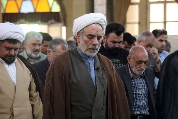 برگزاری نماز جمعه با حضور مردم پاکدشت