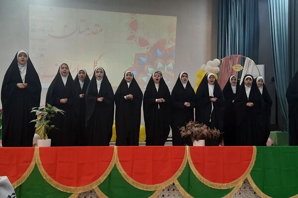 جشن میلاد حضرت زهرا(س) و روز مادر دبیرستان ریحانه النبی باقرشهر 