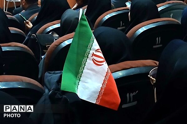 تجلیل از دختران شهدای جنگ رمضان در باقرشهر