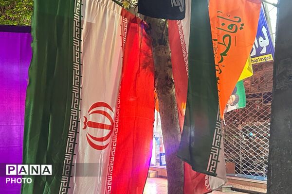 حضور پرشور مسئولین متعهد در غرفه‌ فرهنگیان
