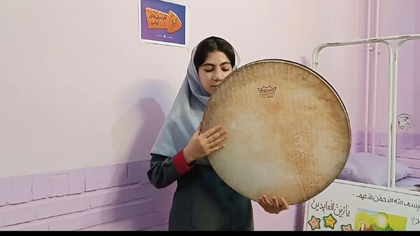 جشنواره فرهنگی هنری ماها در دبستان پنجم مهر