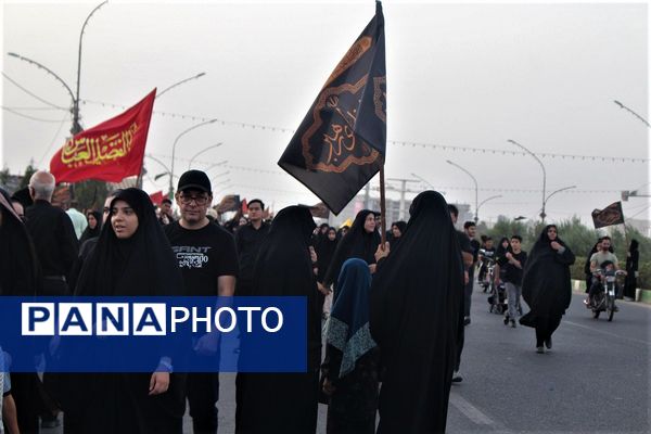 آیین پیاده‌روی اربعین حسینی در بلوار پیامبر اعظم(ص) قم
