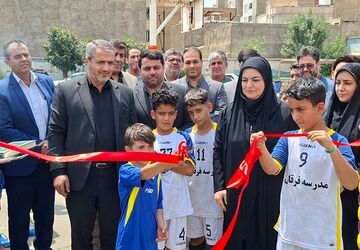 آیین افتتاح زمین چمن مصنوعی، جایی برای رویش استعدادهای فوتبالی