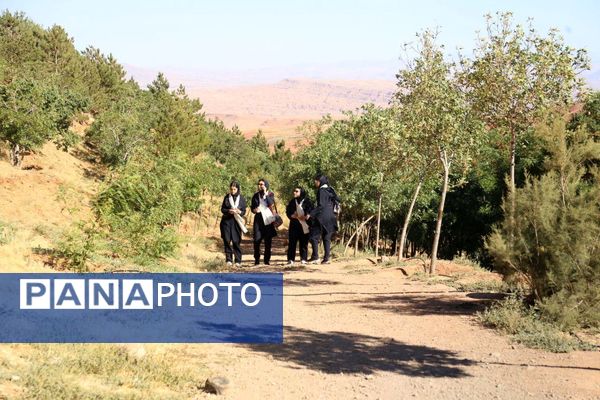 دختران قرآنی سمپاد ایران بر فراز بام تبریز