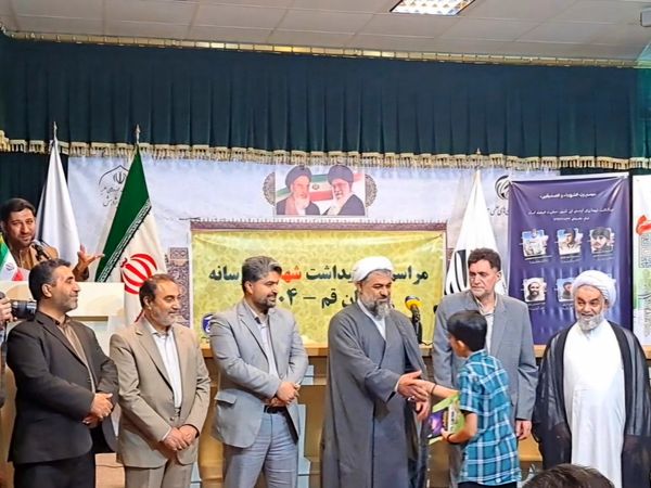تقدیر از برگزیدگان دو رویداد رسانه‌ای «میثاق» و «سرباز مقاومت» در قم