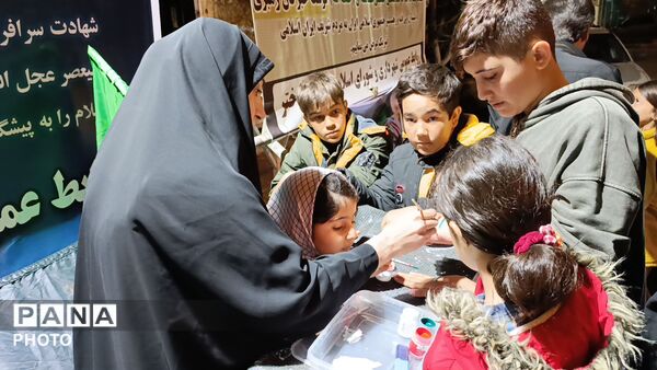تجمع گسترده در خیابان‌ها و میادین اصلی شهر پلدختر 