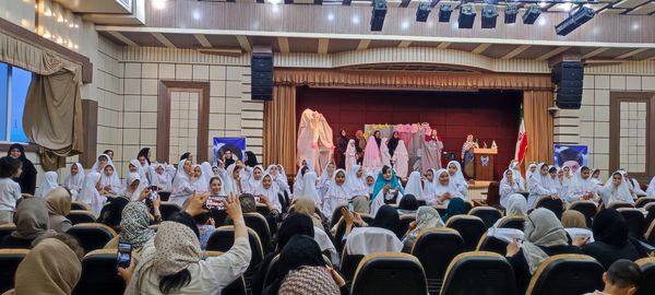 جشن تکلیف دانش‌آموزان دختر مدرسه سما شیروان