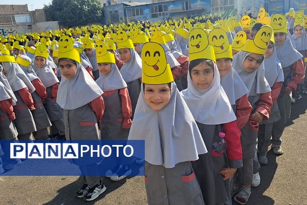 مراسم گرامیداشت هفته بهداشت روان در دبستان هاشمی رفسنجانی شهرستان قرچک 