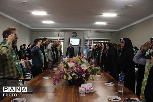 نشست صمیمی نایب رئیس مجلس شورای اسلامی با مربیان پیشتاز و خبرنگاران پانا همدان