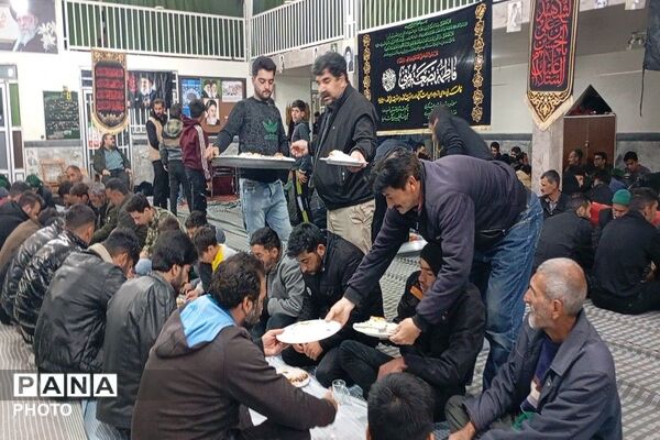 ضیافت افطاری همراه با نماز جماعت مغرب و عشاء در مسجد جامع شهر بار 