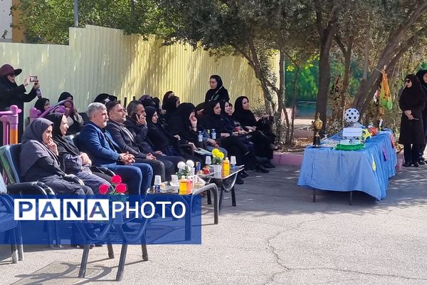 گرامیداشت هفته تربیت بدنی در دبیرستان ارشاد ناحیه دو شهرری 