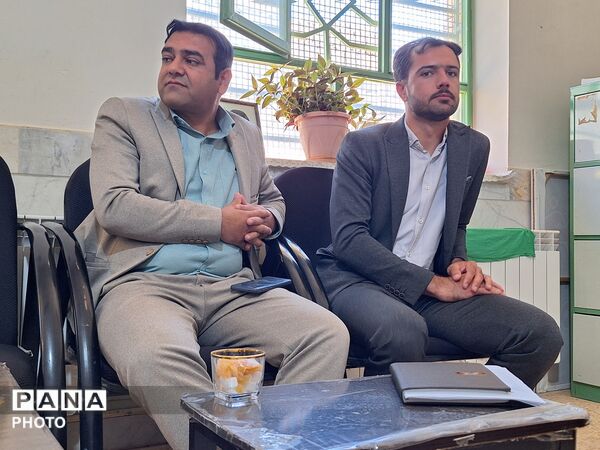 بازدید سرگروه‌ های آموزشی استان چهار محال و بختیاری از مدارس میانکوه