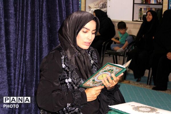 نظرآباد میزبان آیین بزرگداشت رهبر شهید با حضور مسئولان و دانش‌آموزان