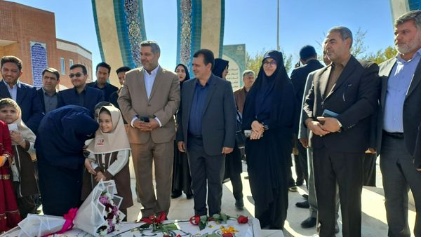 آشنایی معلمان تربت‌حیدریه با مبانی هوش مصنوعی