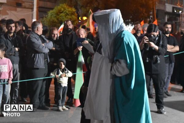 تعزیه خوانی در میدان امام خمینی ره شهرستان مرند