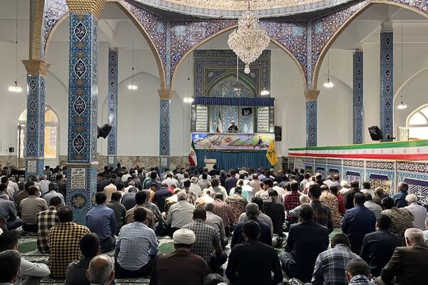 نمازجمعه و راهپیمایی در اسلام آباد غرب