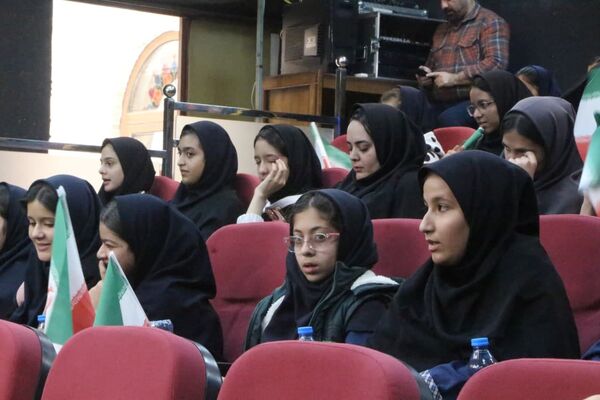 اکران دانش‌آموزی فیلم «مرد نقره‌ای»