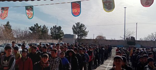 طنین زنگ انقلاب در مدرسهٔ شهید صادقی باخرز