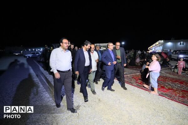 حضور استاندار همدان در کنار خادمان اباعبدالله الحسین (ع)