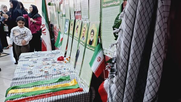یادواره شهدای مدرسه حافظ یک همزمان با سالروز شهادت حاج قاسم سلیمانی