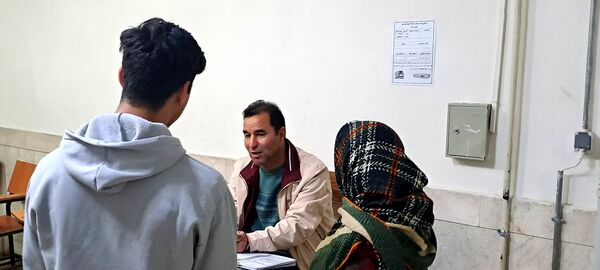  دیدار والدین با معلمان در دبیرستان ابوذر غفاری نیشابور