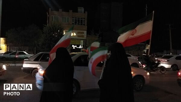 چهل و یکمین رژه ماشینی بلوار فضل نیشابور پس از آغاز جنگ 