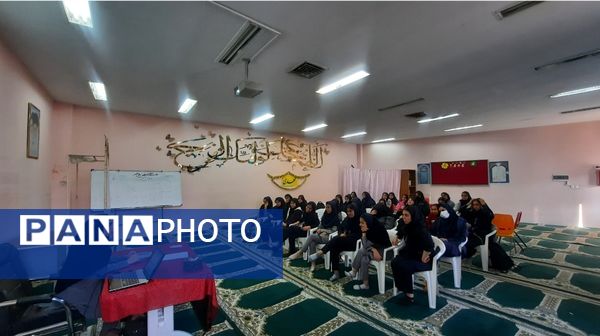 طرح وزارتی کنترل و کاهش آسیب‌های اجتماعی در دبیرستان فرهنگیان ناحیه۷ مشهد 