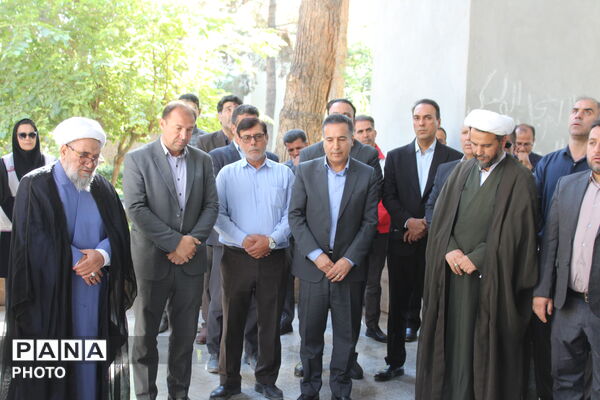 آیین غبارروبی مزار شهدای گمنام شهرستان سملقان در حضور مسئولین