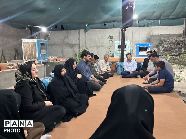 تجلیل فرماندار خاتم از اصحاب رسانه و دانش آموز خبرنگاران پانا