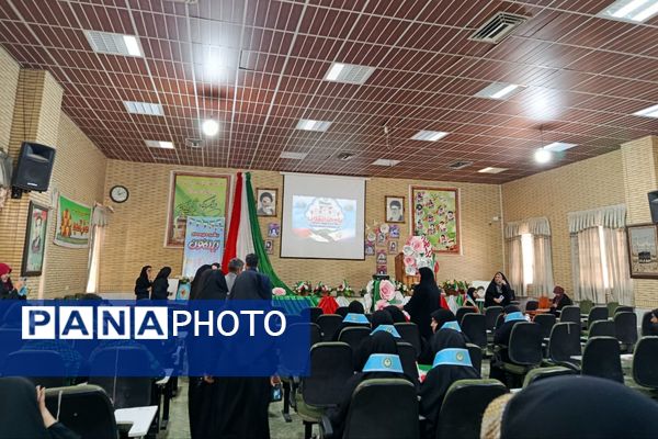 همایش یاوران انقلاب و جشن مدرسه‌ای ایرانمون در شیراز