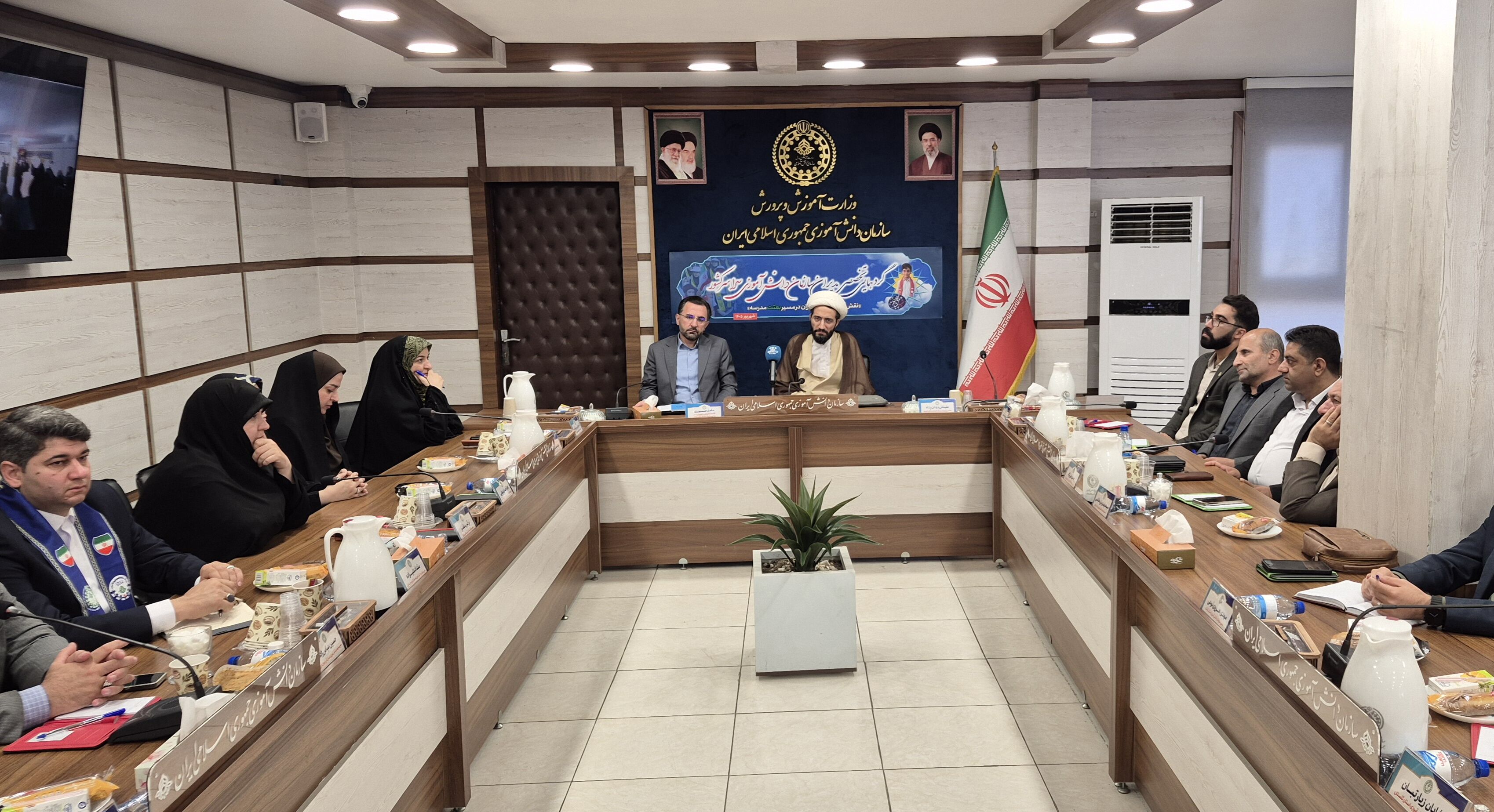گردهمایی تخصصی مدیران سازمان دانش‌آموزی با شعار «نقش‌آفرینی دانش‌آموزان در مسیر بعثت مدرسه» آغاز شد
