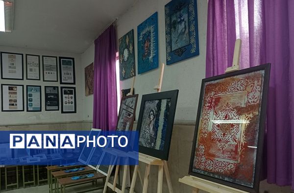 برپایی نمایشگاه آثار هنرجویان هنرستان های منطقه پردیس به مناسبت هفته مشاغل