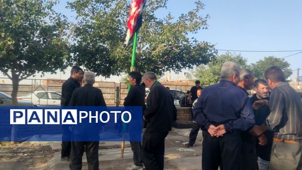 آیین جمع آوری نذورات مردمی در روز عاشورا 