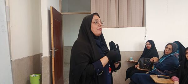 کارگاه توانمندسازی مربیان کاردان پیشتاز سازمان دانش‌آموزی ناحیه یک کرج 