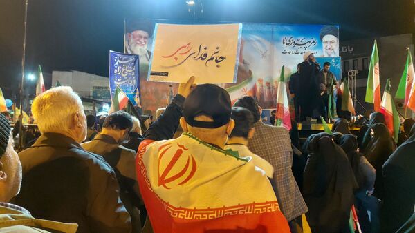 تا پای جان برای ایران می‌ایستیم 