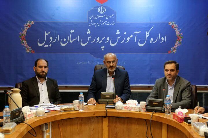 هیچ تمدنی بدون وجود معلم، امکان ادامه حیات ندارد