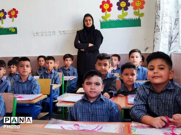 جشن شکوفه‌ها در قادرآباد