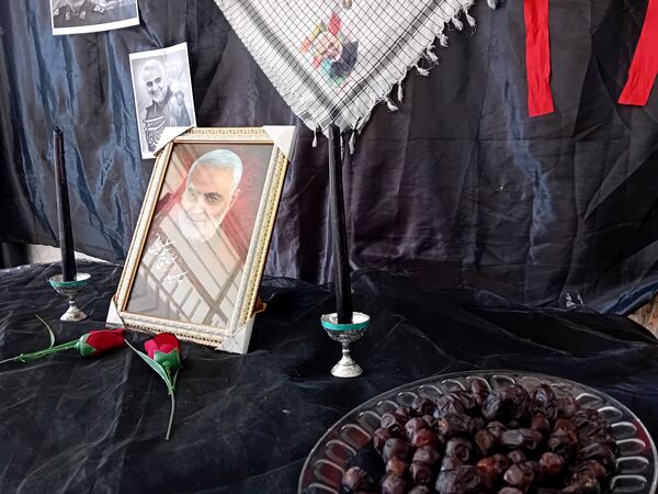 گرامیداشت پنجمین سالگرد شهادت سردار سلیمانی در دبیرستان فاطمه الزهرا 