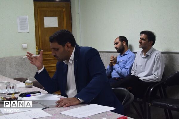 رقابت پرشور دانش‌آموزان اردکانی در مسابقات استانی معارف