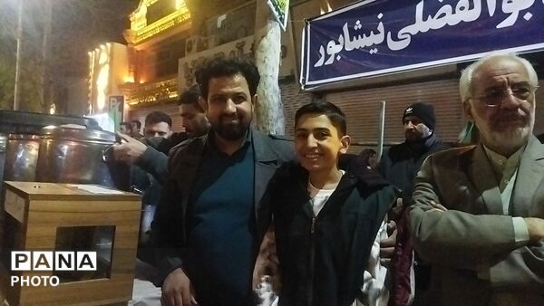 گذری بر فعالیت موکب مردمی شهید مصطفی صدر زاده در بیست و دومین شب از اجتماعات مردمی 