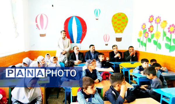 بازدید نماینده مجلس شورای اسلامی و عضو کمیسیون آموزش مجلس از مدارس بخش زاوین کلات