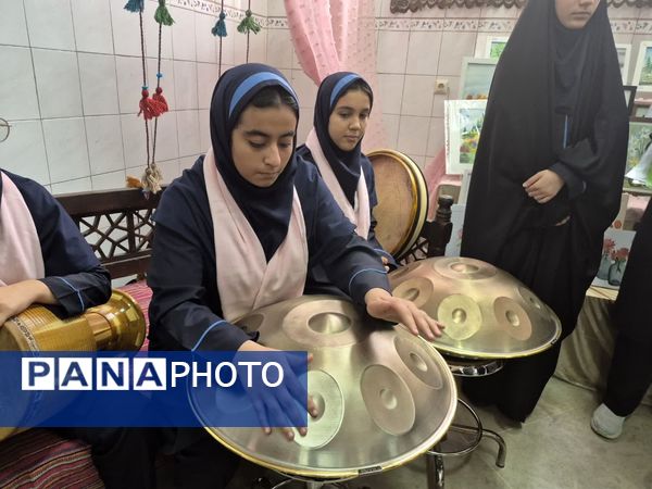 هفته ماها، فرصتی برای درخشش استعدادهای هنری دانش‌آموزان دبیرستان شهید همت