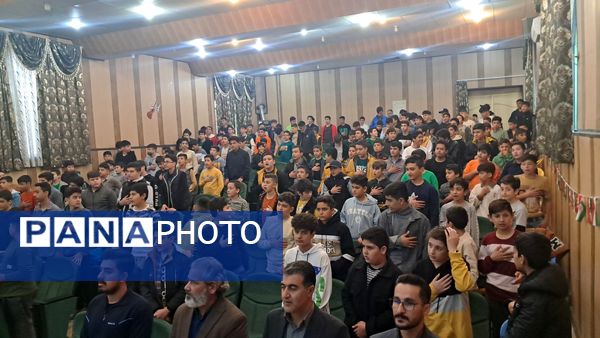 جشن روز دانش‌آموز در دبیرستان پژوهش آشخانه 