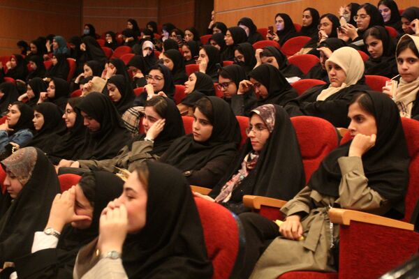 نخستین اجلاسیه شهدای دانشجو معلم در زنجان 
